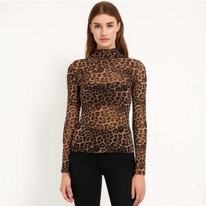 Leopard Print Long Sleeve Top